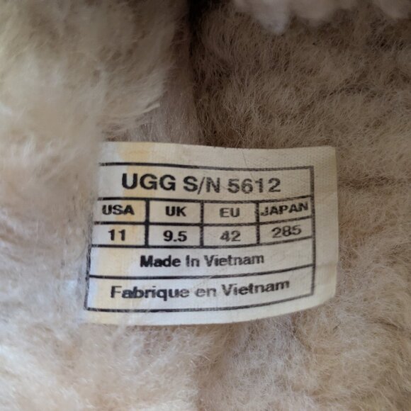 UGG Women's Dakota Brown Suede Shearling Lined Moccasin Slippers Size 11 - Picture 7 of 7